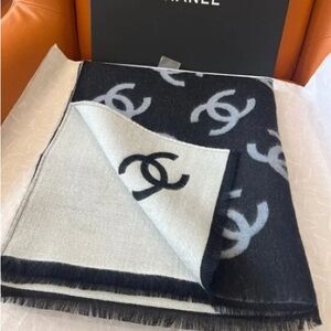 CHANEL Women's Scarf in Black and Gray